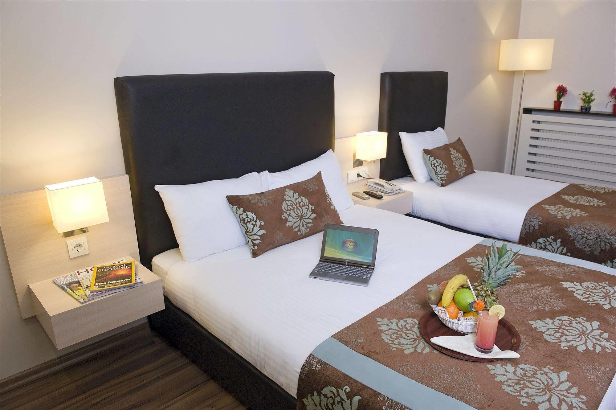 The New Hotel Zeybek İzmir Ngoại thất bức ảnh