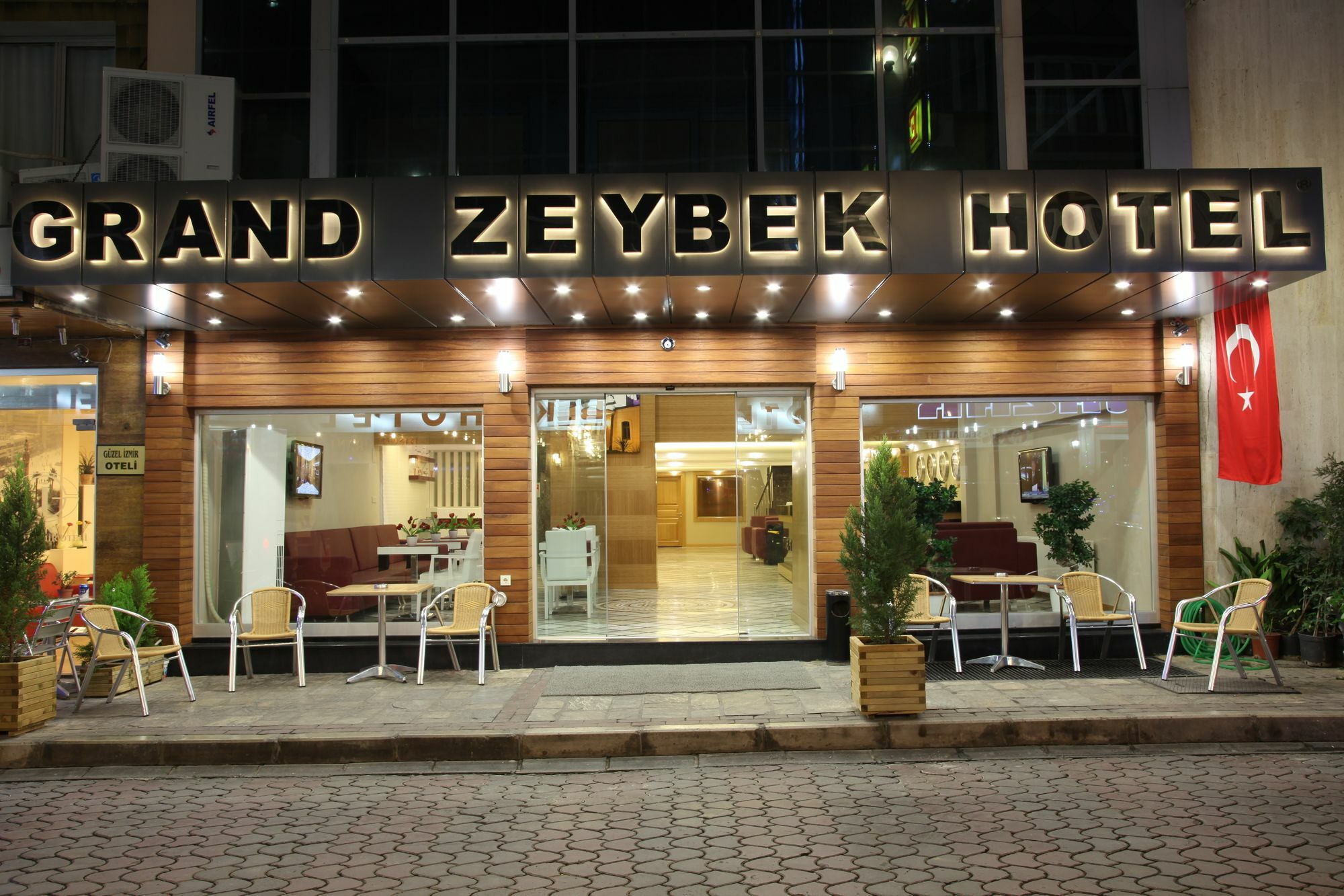 The New Hotel Zeybek İzmir Ngoại thất bức ảnh